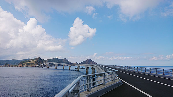 ふるさと甑島をつなぐ、甑大橋